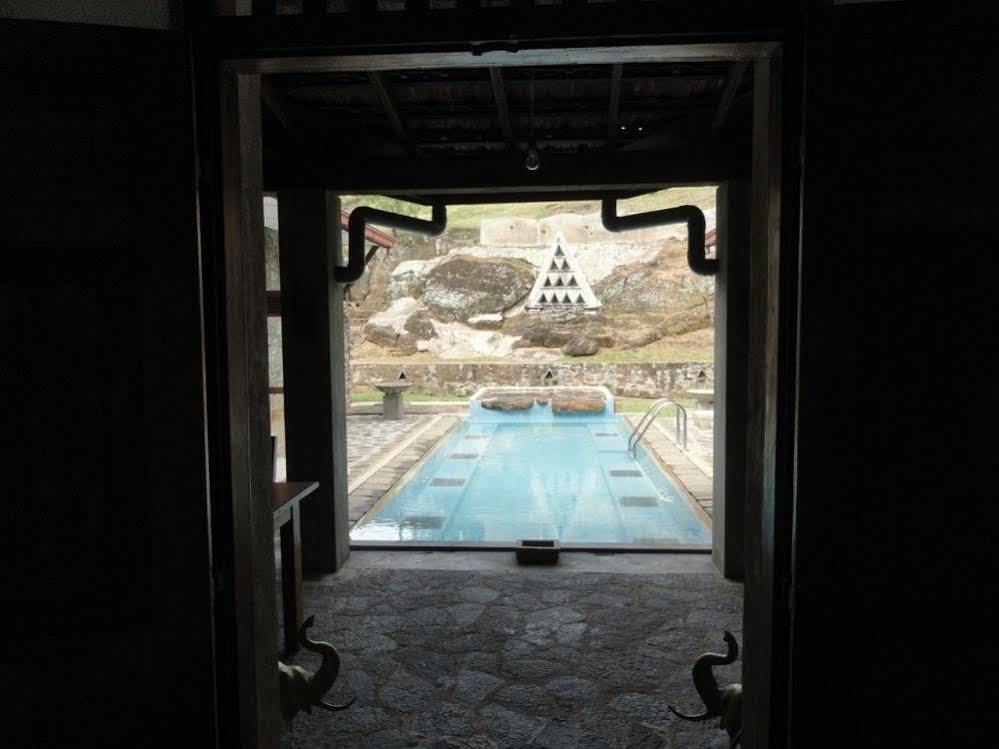 Serendip Stone Bungalow Kundasale 외부 사진