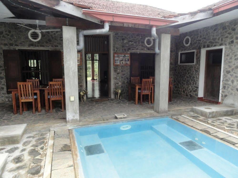 Serendip Stone Bungalow Kundasale 외부 사진